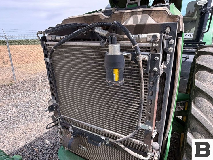 2014-john-deere-8345r-image-41