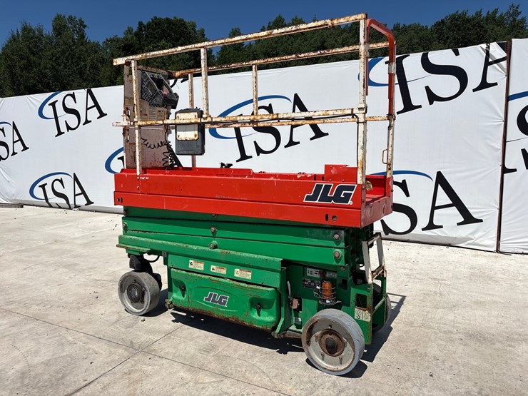 2016-jlg-2032es-image-3