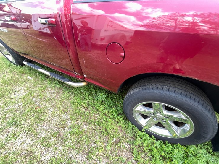 2011-dodge-1500-image-19