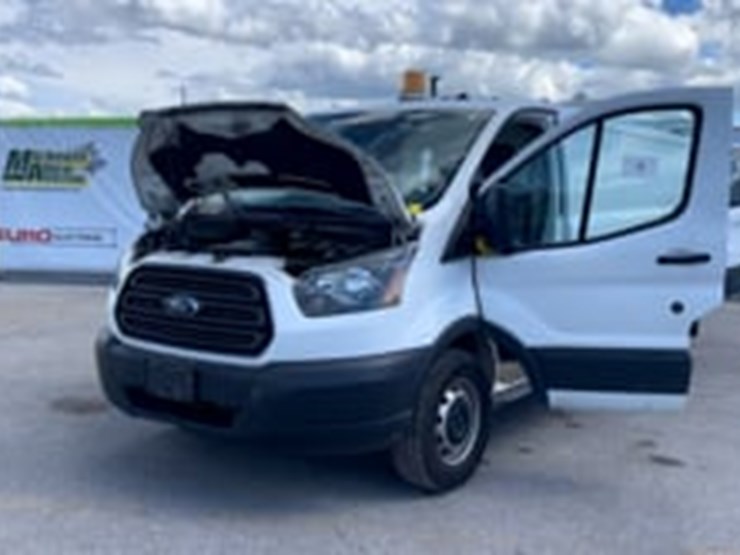 2015-ford-transit-image-9