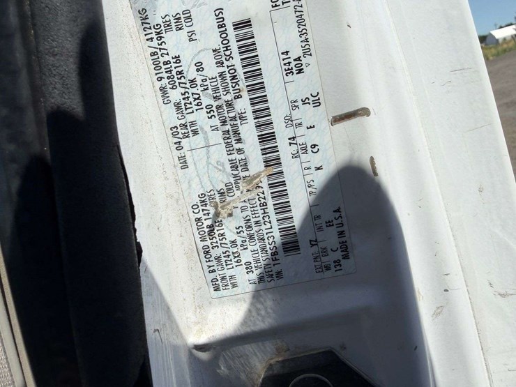 2003-ford-econoline-350-image-27