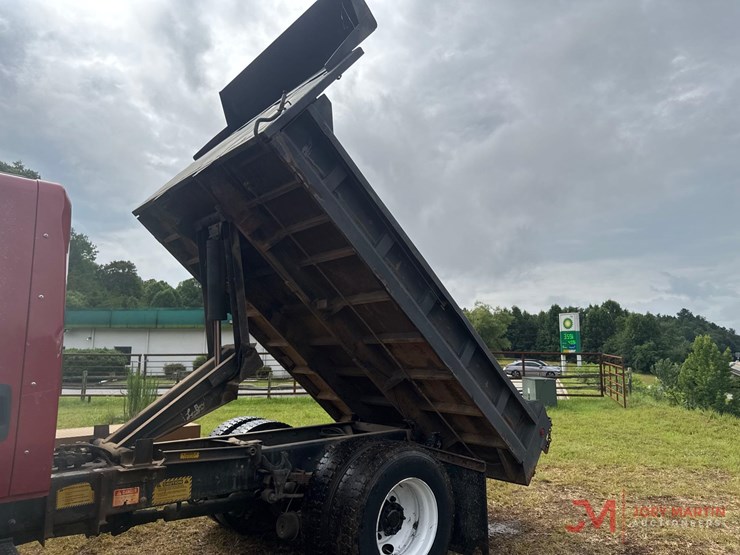 2004-international-durastar-4400-image-25