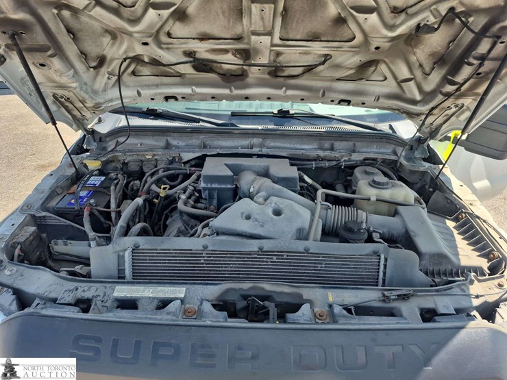2011-ford-f350-image-11