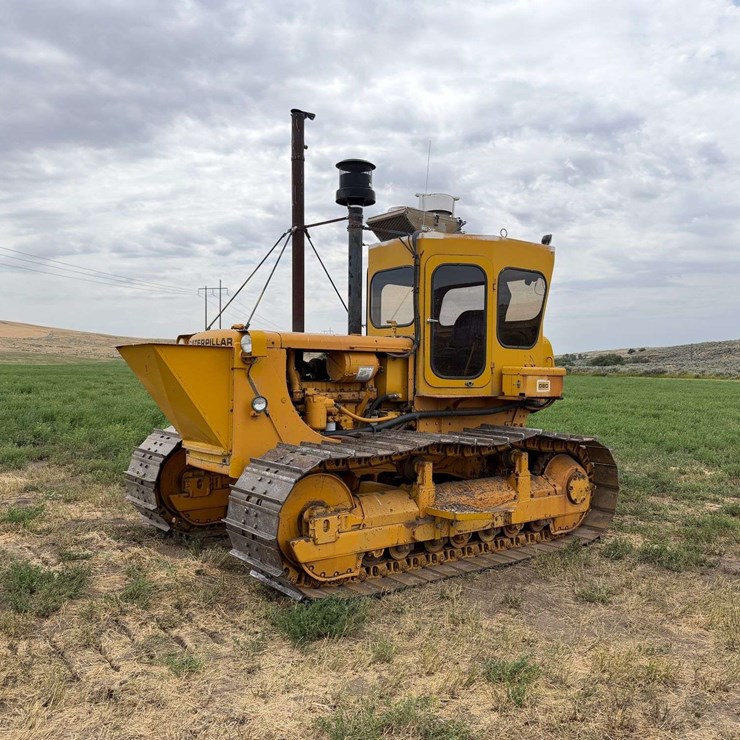 Caterpillar Crawler Tractor - Edwall, WA