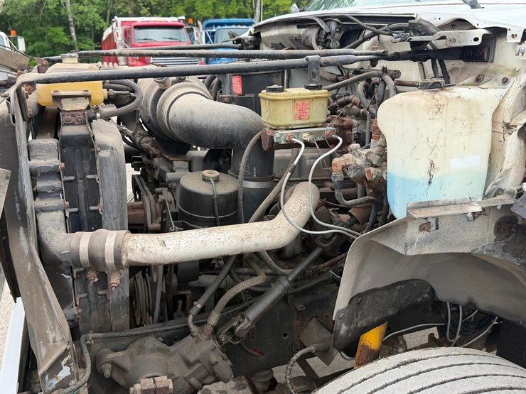 ford-f700-image-43
