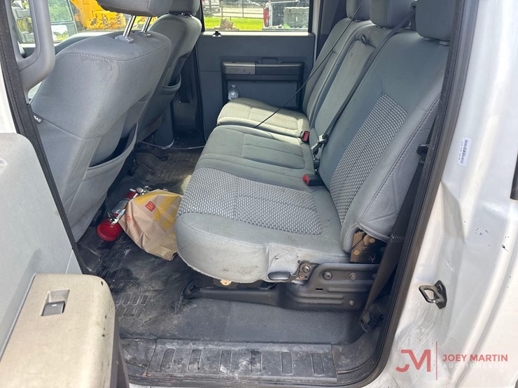 2015-ford-f250-xlt-image-21