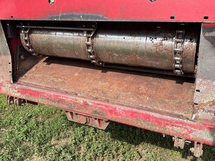2006-international-2388-axle-flow-combine-image-7