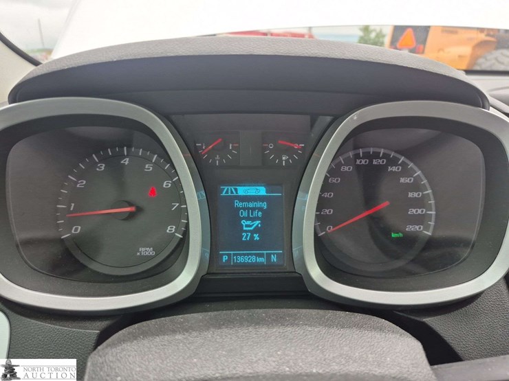 2014-chevrolet-equinox-image-12
