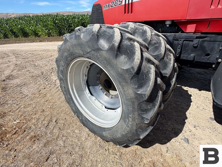 2005-case-ih-285-image-16