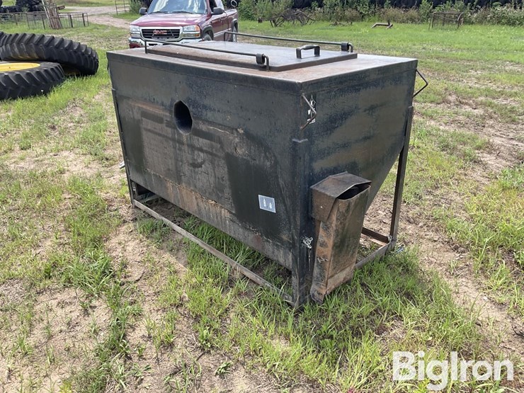 1500-lb-cake-feeder-image-1