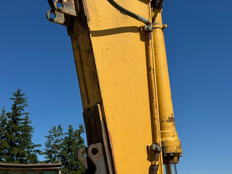 deere-230-lc-image-35