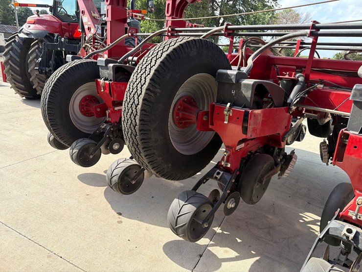 2012-case-ih-1250-image-14