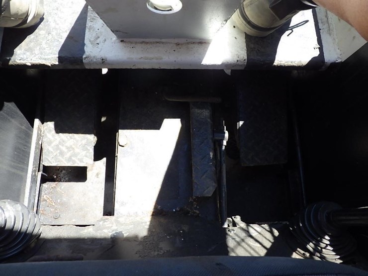 bobcat-643-image-21