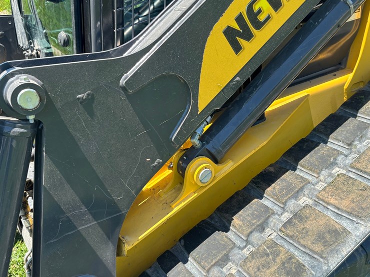2025-new-holland-c362-image-67