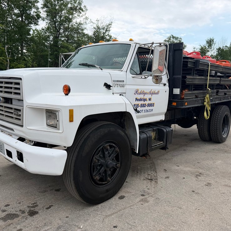 FORD F700