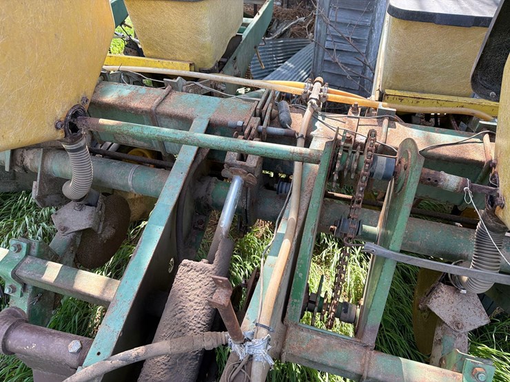 john-deere-7000-image-15