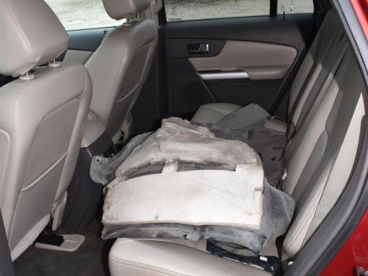 2013-ford-edge-image-7