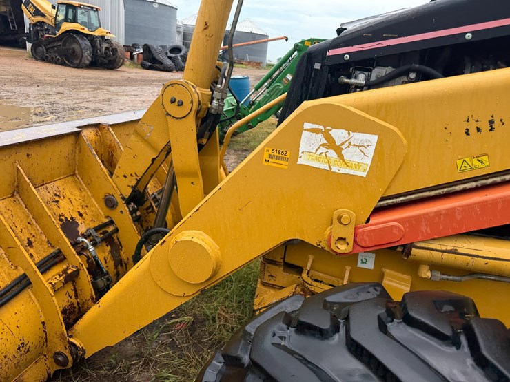2006-caterpillar-420d-image-54