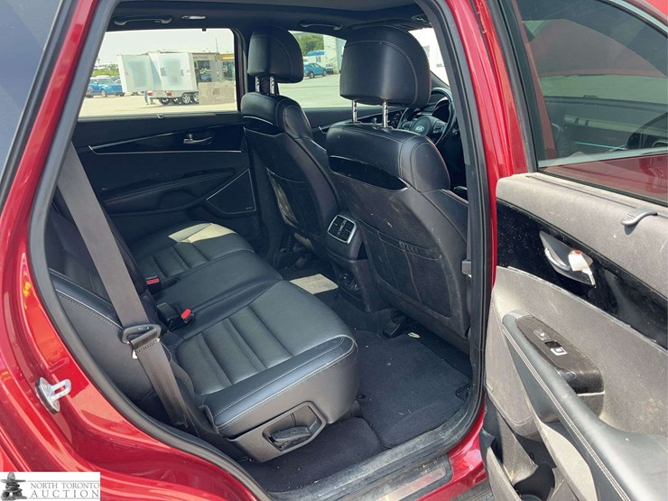 2017-kia-sorento-image-17