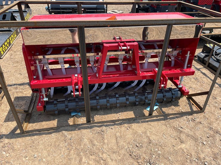 #18392-•-unused-2026-agt-skid-steer-seeder-attachment-(princeton,-mn)-image-6