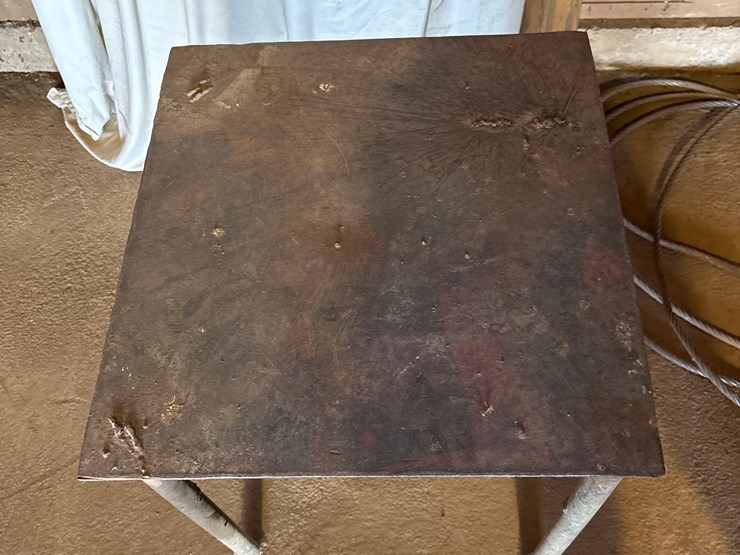 22”-x-21”-welding-table-image-3