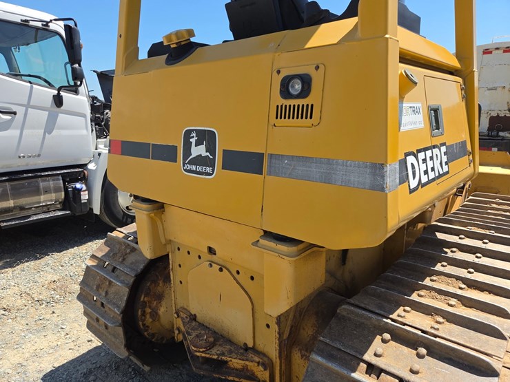deere-650h-lt-image-28