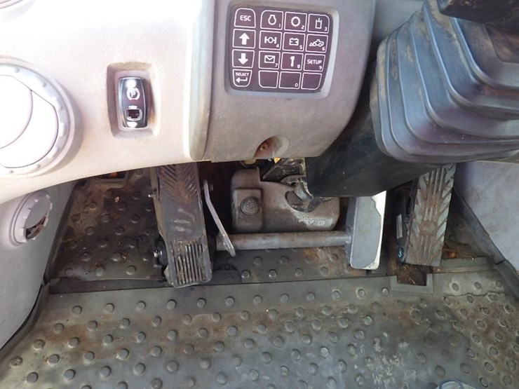 volvo-l220f-image-31