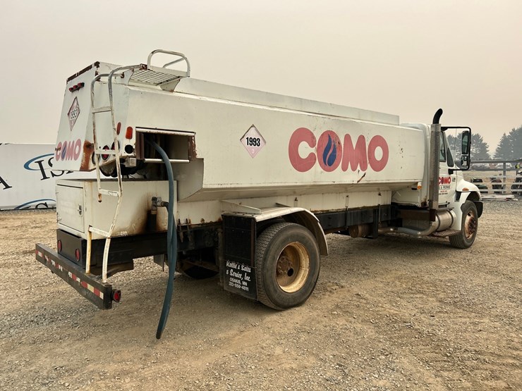 2004-international-durastar-4300-image-5