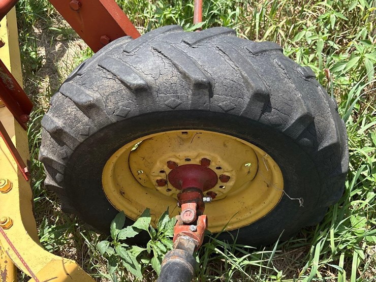 new-holland-55-image-11