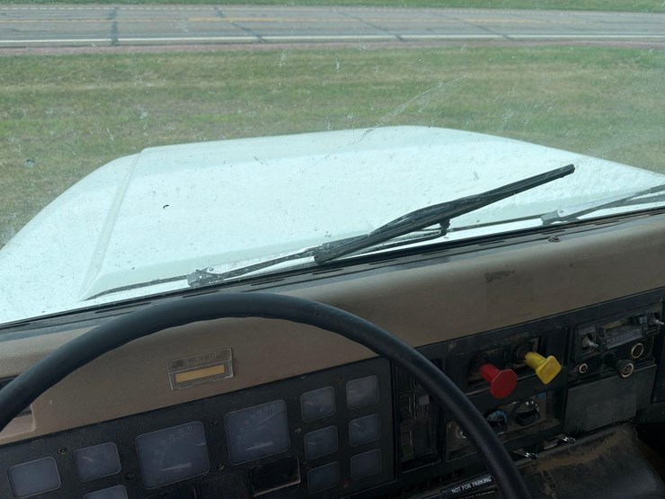 1991-cummins-855-image-44