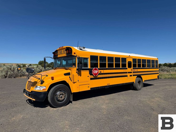 2013-blue-bird-bb-conventional-school-bus-image-1