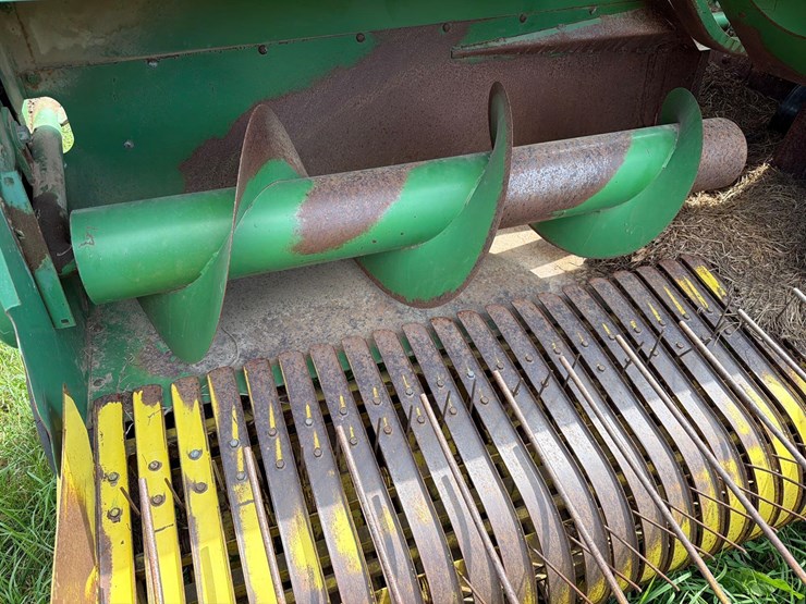 john-deere-327-image-7