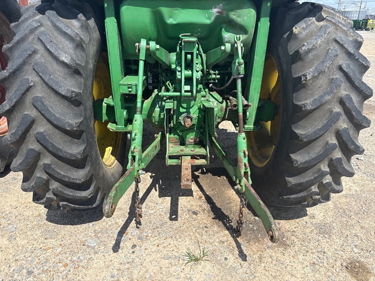 1992-john-deere-1070-image-8