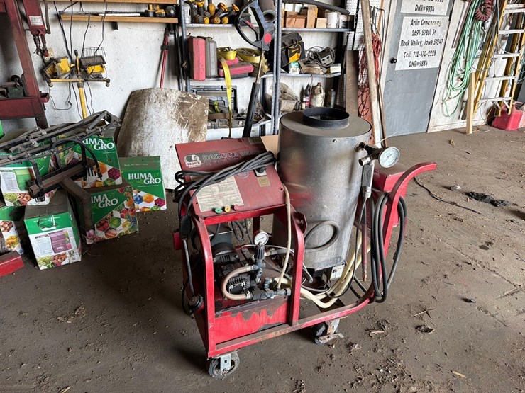 sioux-dakota-series-hot-water-steam-cleaner-power-washer-image-1