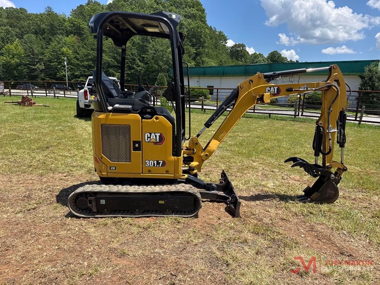 2024-caterpillar-301.7-image-5