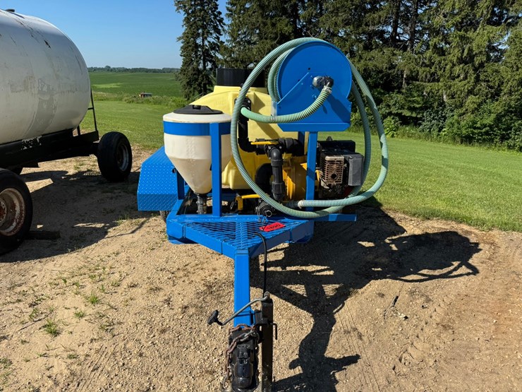 #1890-•-300-gal-towable-hydro-seeder-image-7