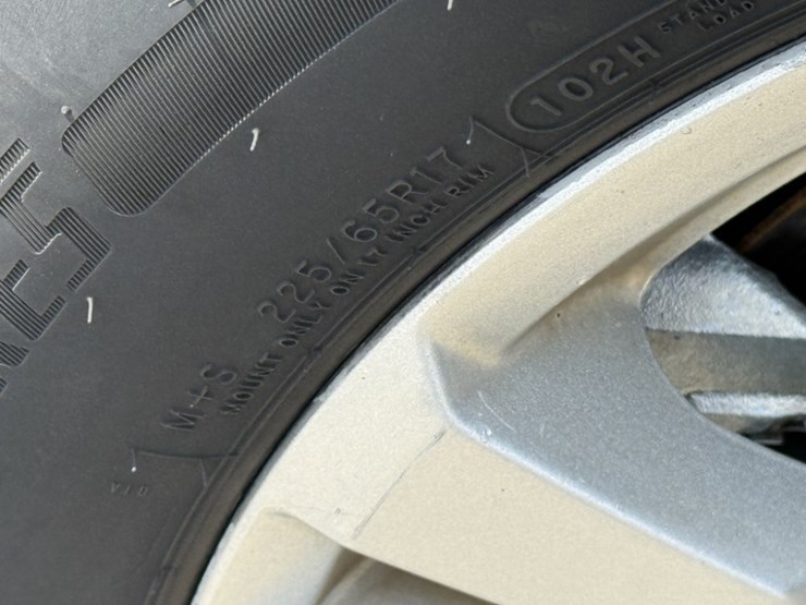 2016-chevrolet-equinox-image-16