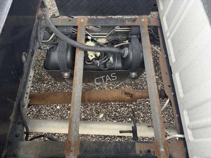 2016-ford-f350-xl-image-13