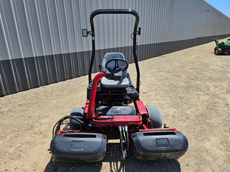2016-toro-greensmaster-3150-image-8