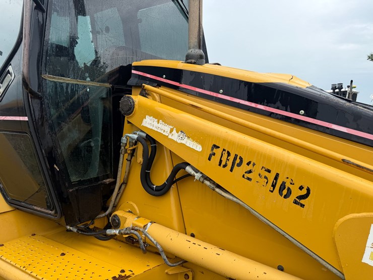 2006-caterpillar-420d-image-67