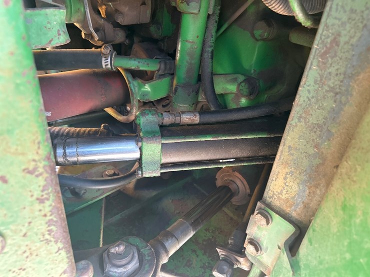john-deere-8450-image-21