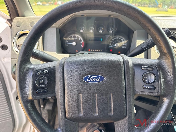 2015-ford-f250-xlt-image-32