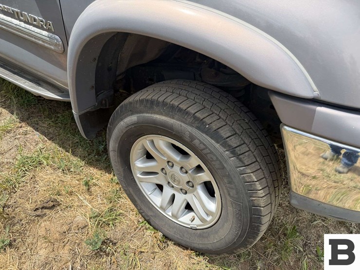2000-toyota-tundra-image-15