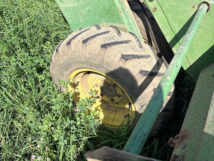 john-deere-800-image-15