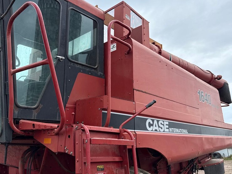 case-ih-1640-image-23