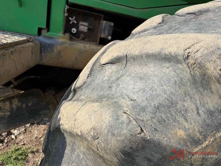 2005-deere-1110d-image-8