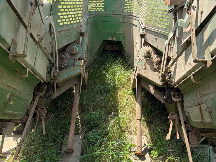 john-deere-237-image-19