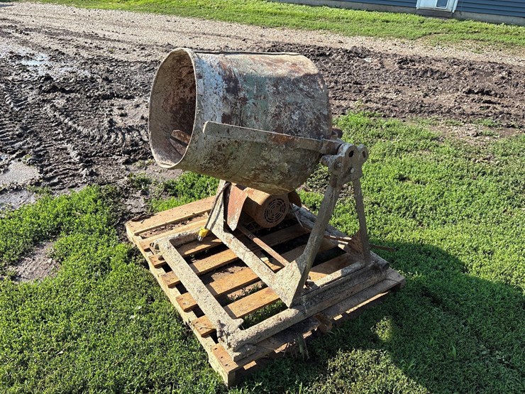 electric-cement-mixer-image-1