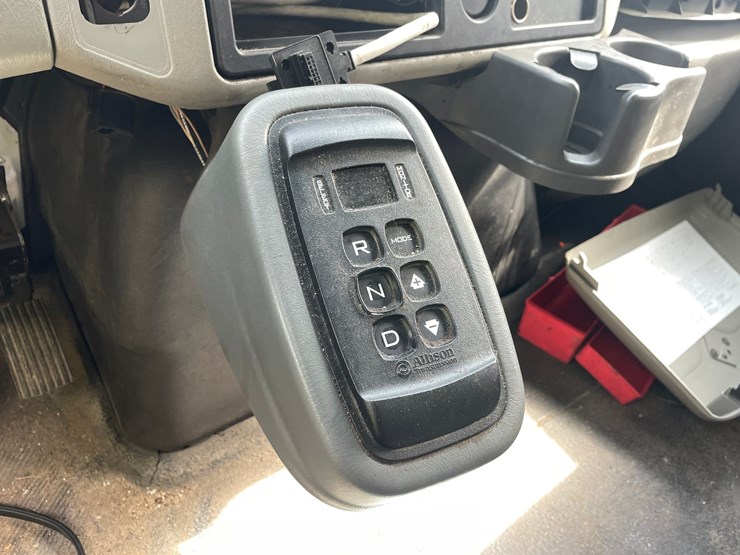 2016-international-durastar-4400-image-63