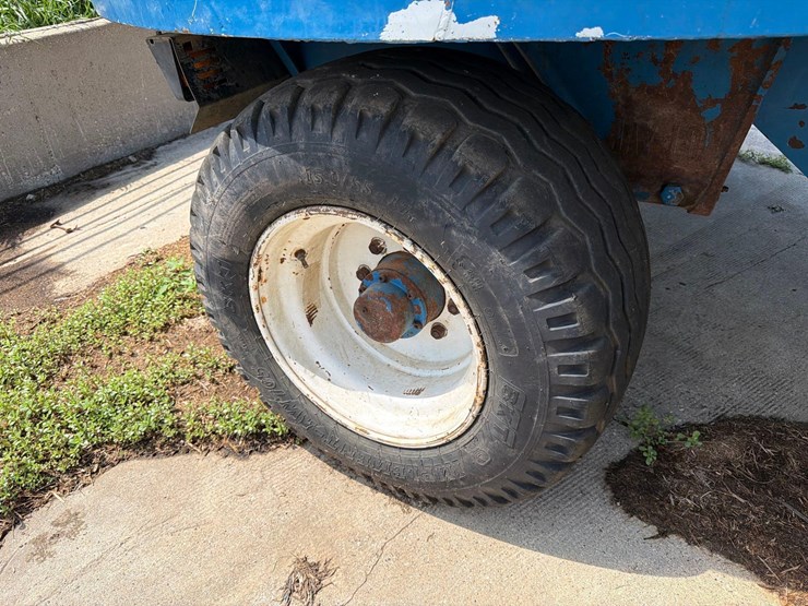 sac-3655-maxi-mixer-feeder-wagon-image-16